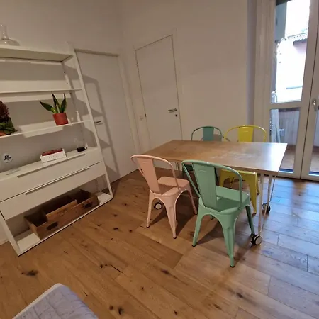 Bilocale Moderno Viale Umbria Apartment *